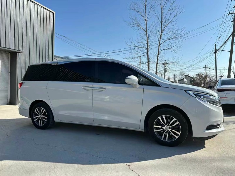 徐州19年别克GL82