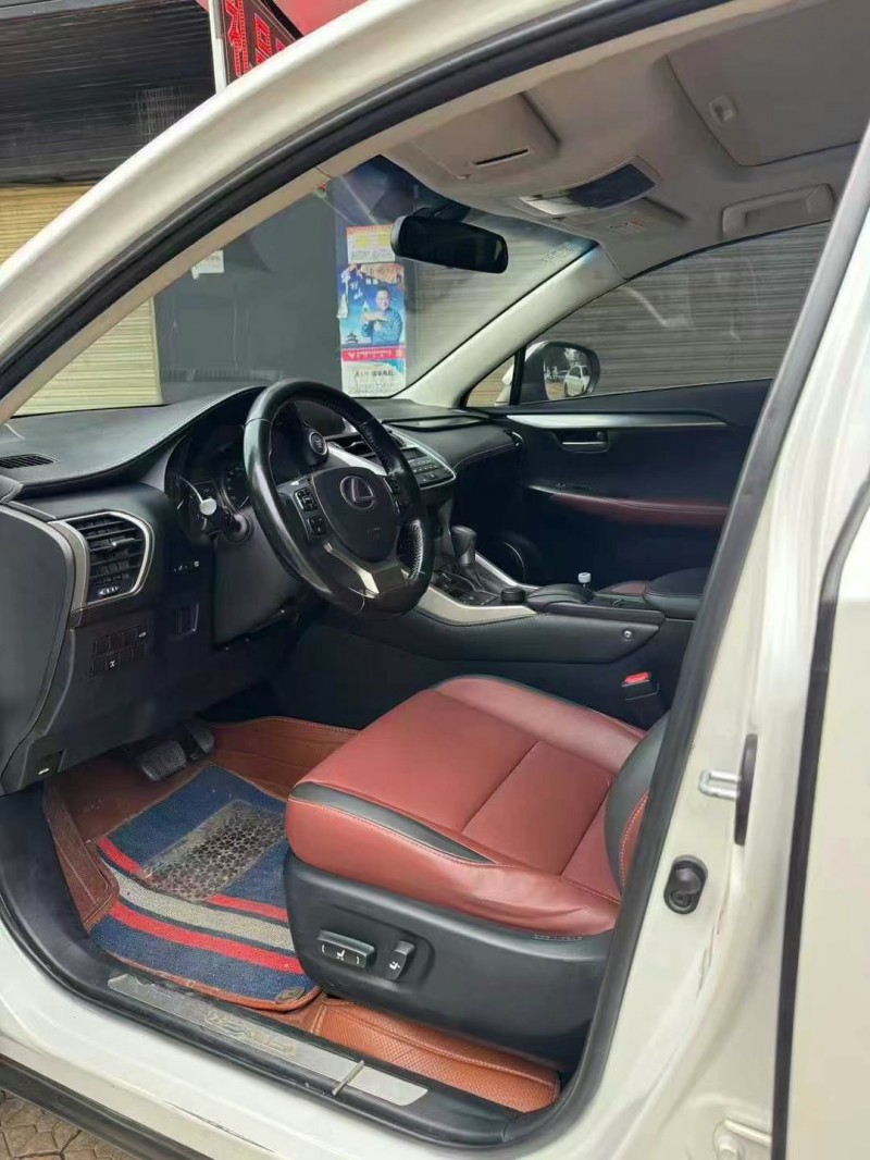 广州15年雷克萨斯NX4