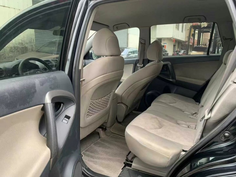 广州11年丰田RAV46