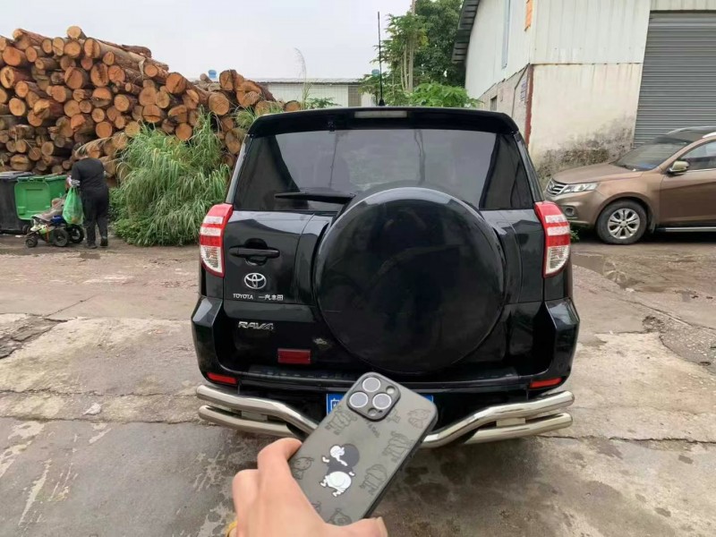 广州11年丰田RAV48