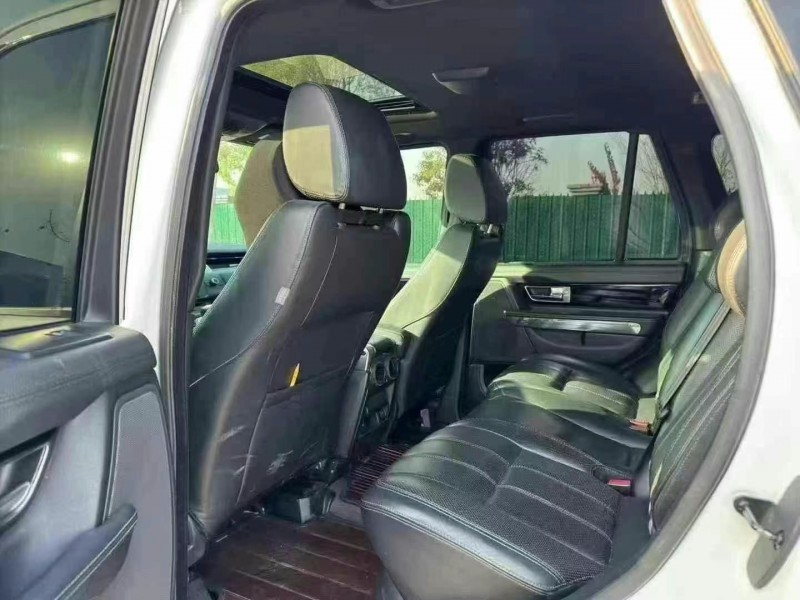 泰州13年路虎揽胜运动7