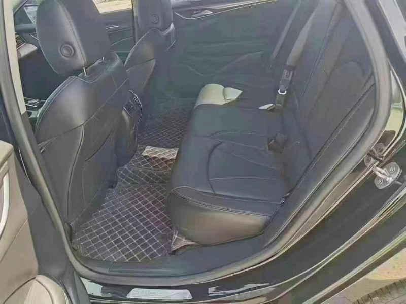 泰州22年别克君越6