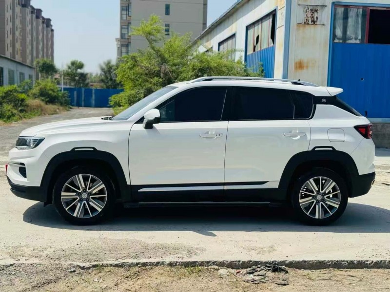 鶴壁19年長安汽車CS354