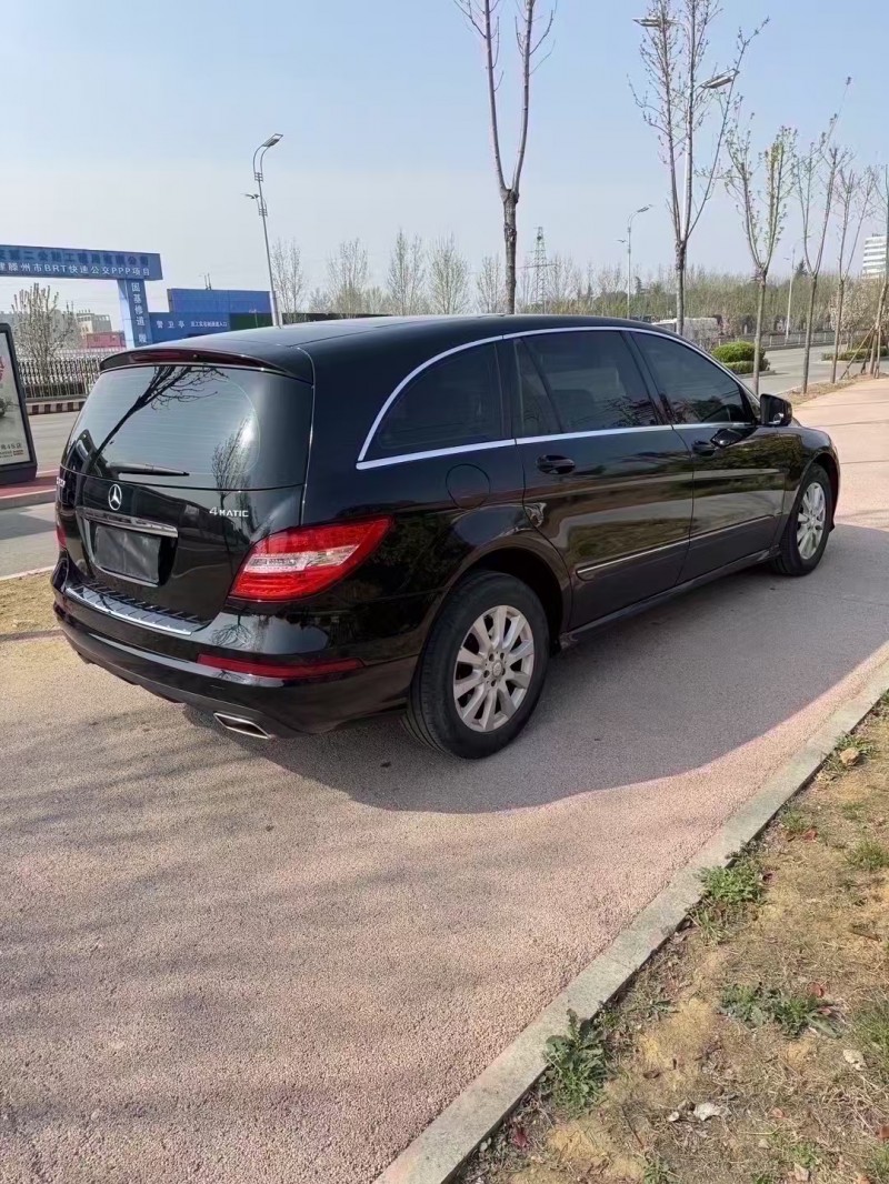 枣庄15年奔驰R8