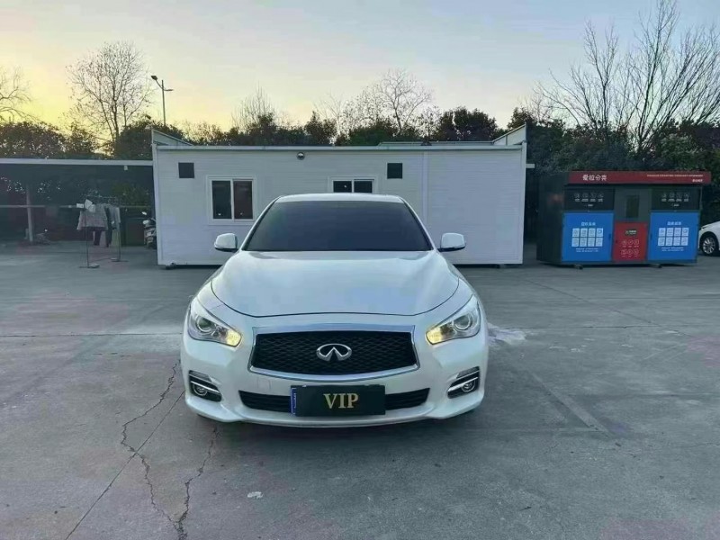 宿遷17年英菲尼迪Q50L1