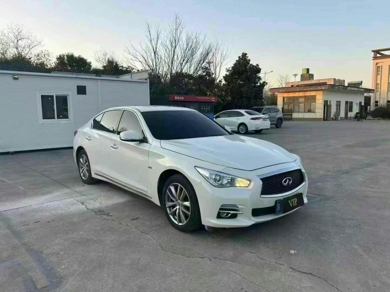 宿遷17年英菲尼迪Q50L3