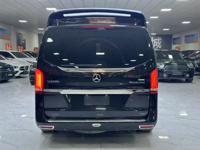 廊坊17年奔驰威霆4