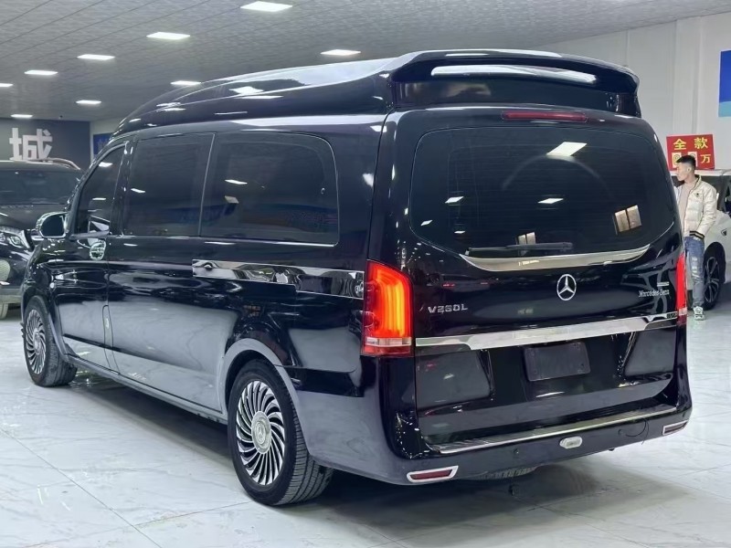 廊坊17年奔驰威霆5