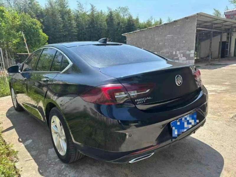 泰州19年别克君威7