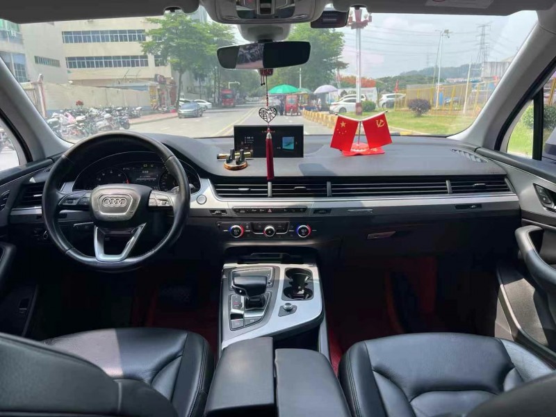 东莞17年奥迪Q74