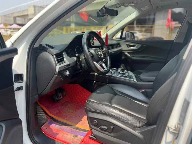 东莞17年奥迪Q75