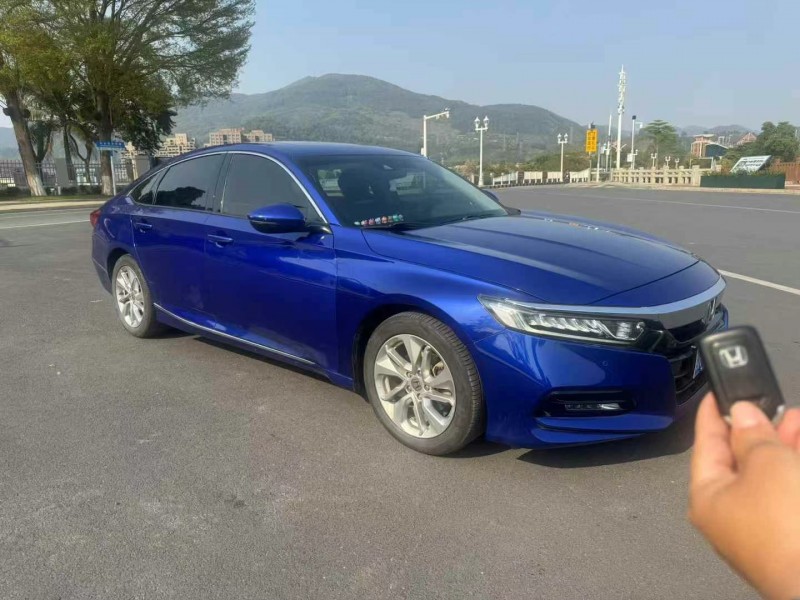 东莞19年本田雅阁3