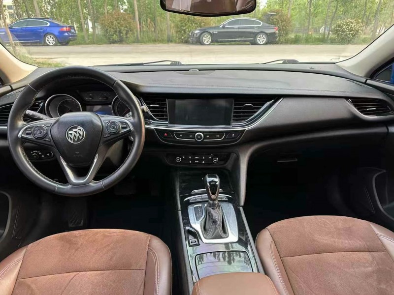 徐州19年别克君威5