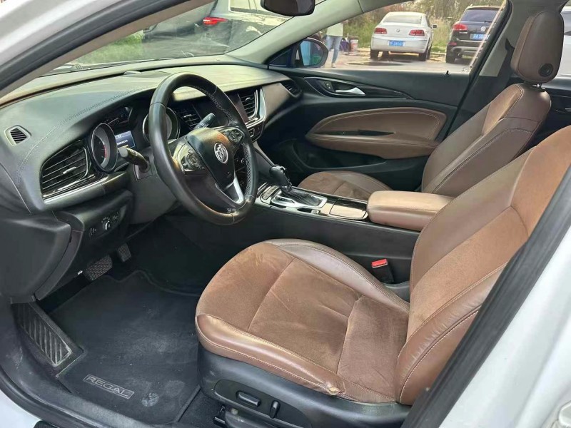 徐州19年别克君威6