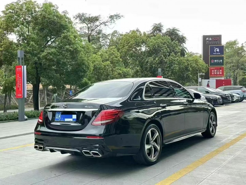 深圳19年奔馳E8