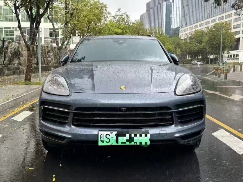 深圳19年保時捷卡宴1