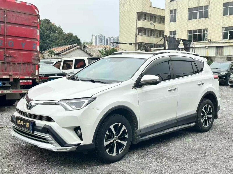 广州18年丰田RAV4荣放2