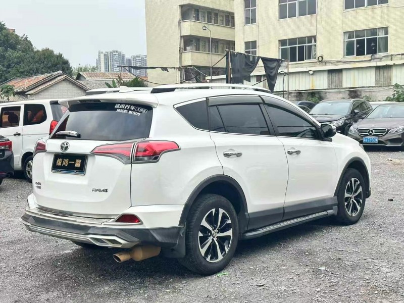 广州18年丰田RAV4荣放6