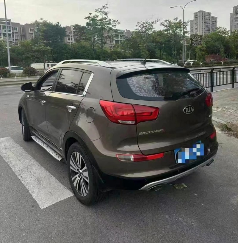 景德鎮16年起亞智跑7