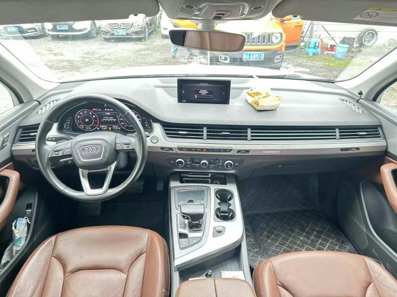 广州16年奥迪Q75