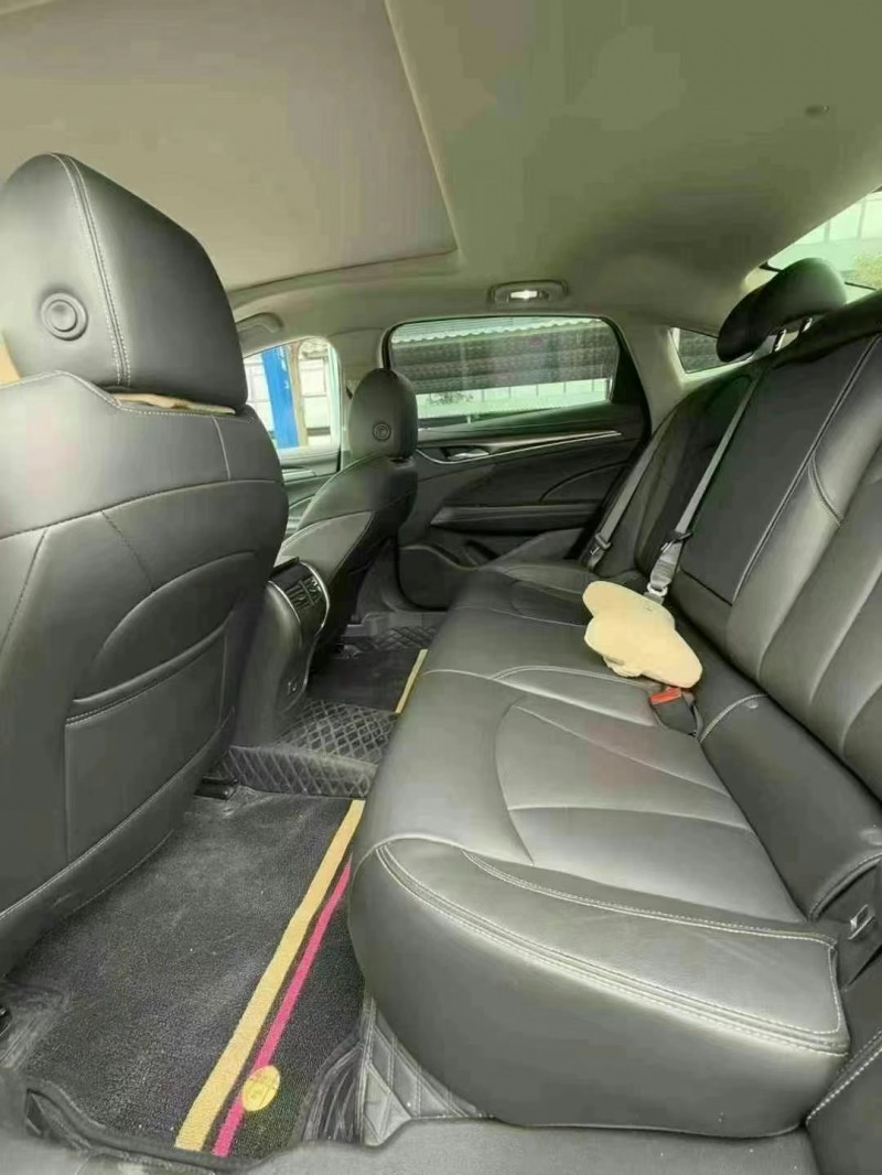 东莞21年别克君越5