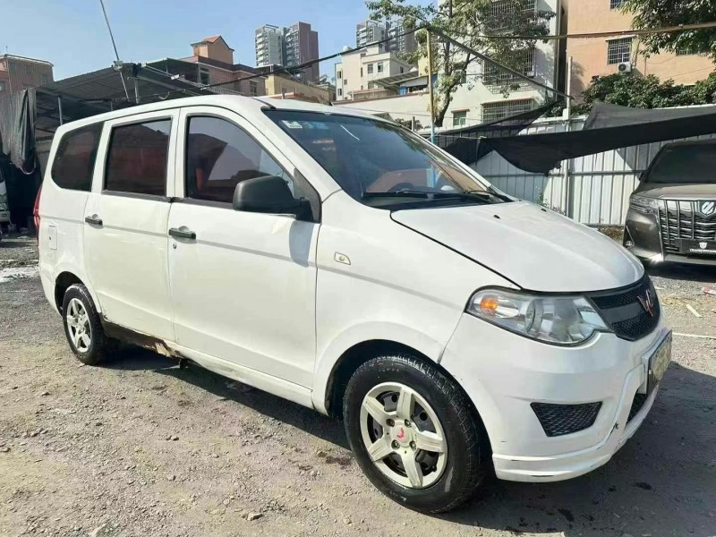 廣州18年五菱汽車宏光2