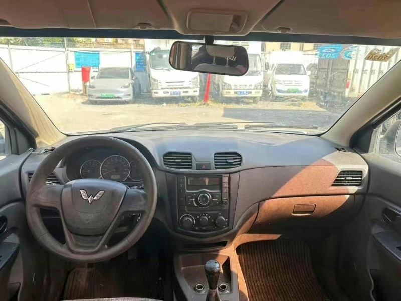 廣州18年五菱汽車宏光4