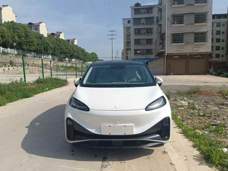 長沙25年極狐汽車考拉1