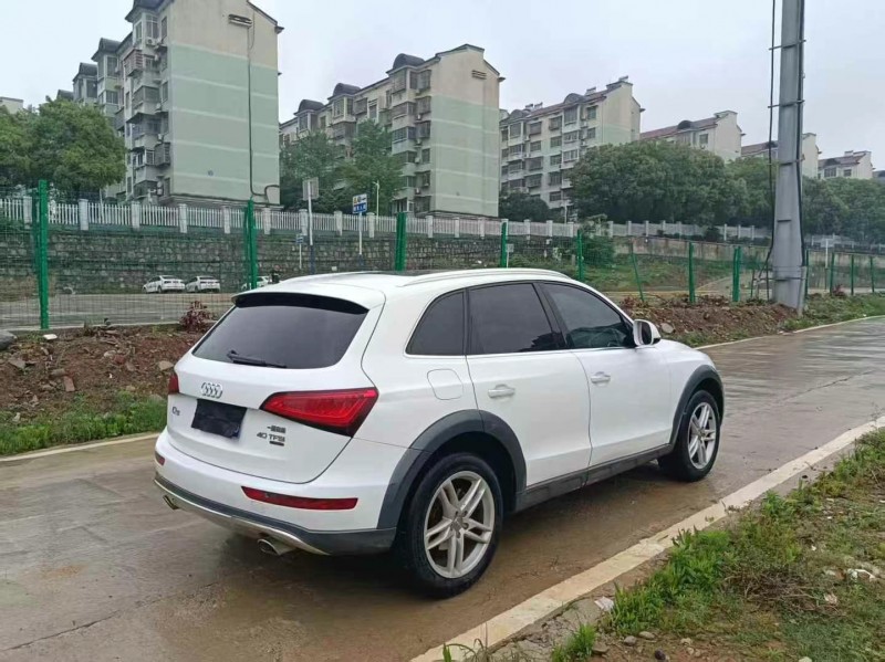 長沙18年奧迪Q56