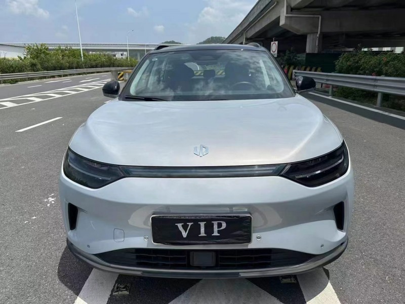 廣州22年零跑汽車C111