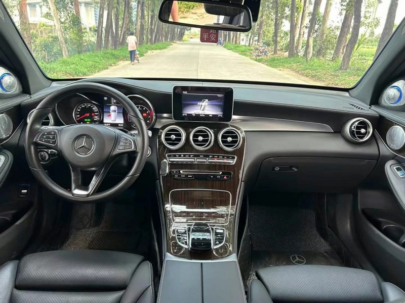 东莞19年奔驰GLC6