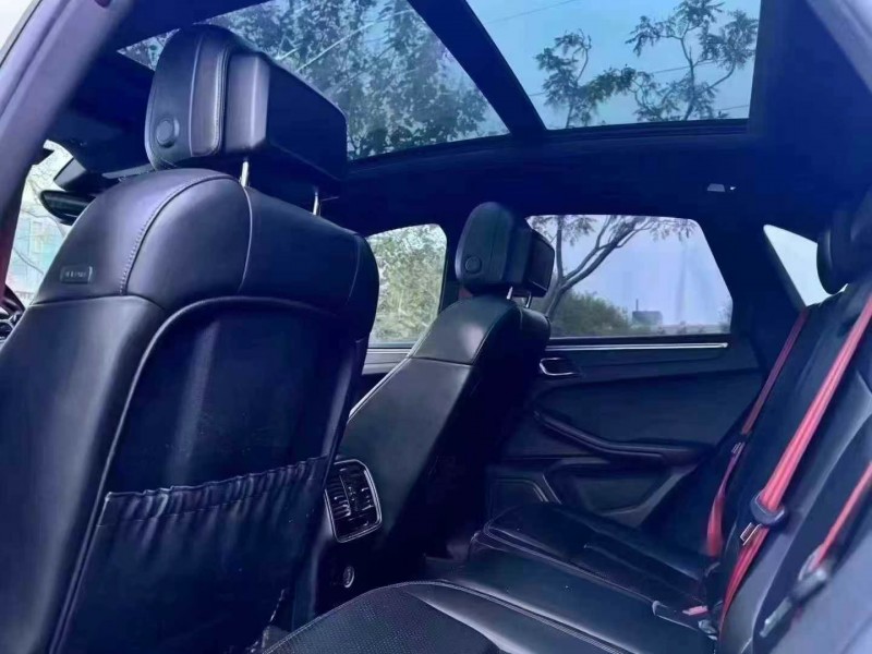 聊城18年保時捷Macan6