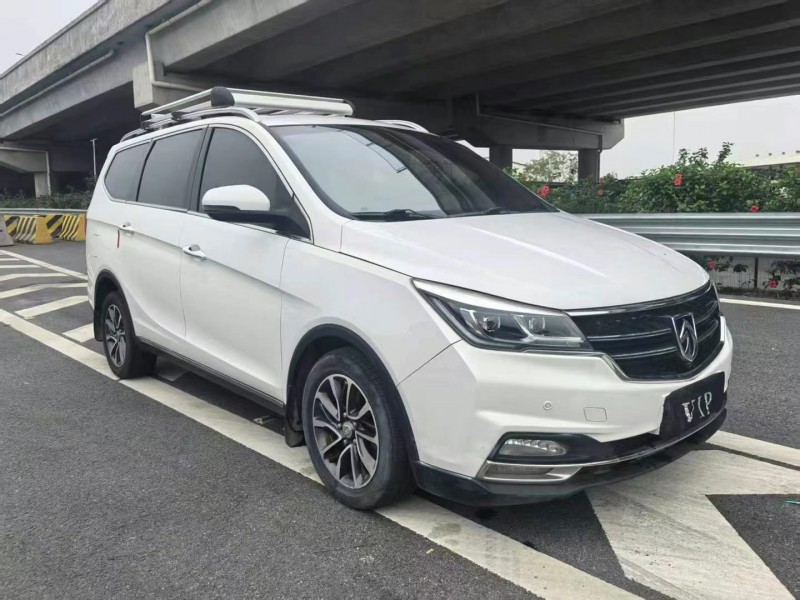 廣州17年寶駿7302