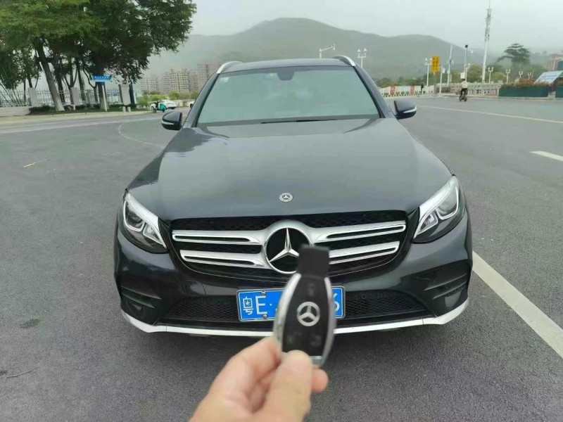 广州18年奔驰GLC1