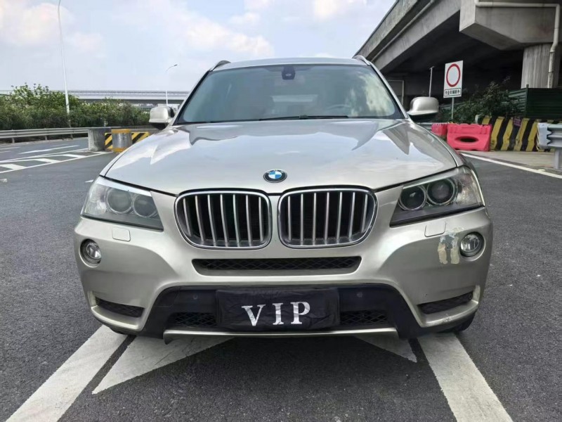 广州12年宝马X31