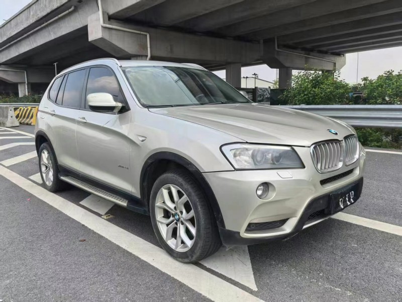 广州12年宝马X33