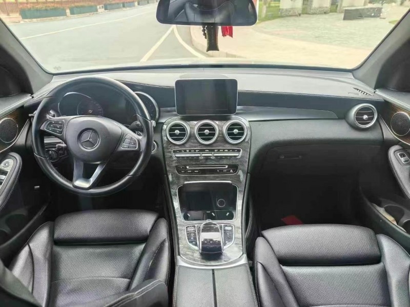 广州18年奔驰GLC5