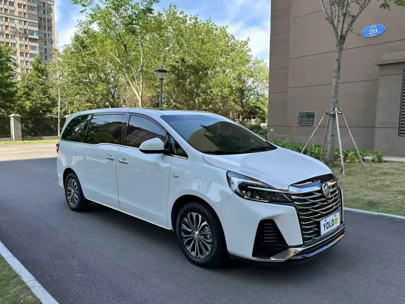 徐州23年别克GL86