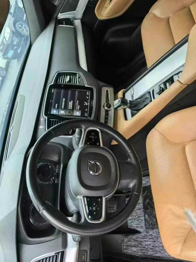 重慶17年沃爾沃XC904
