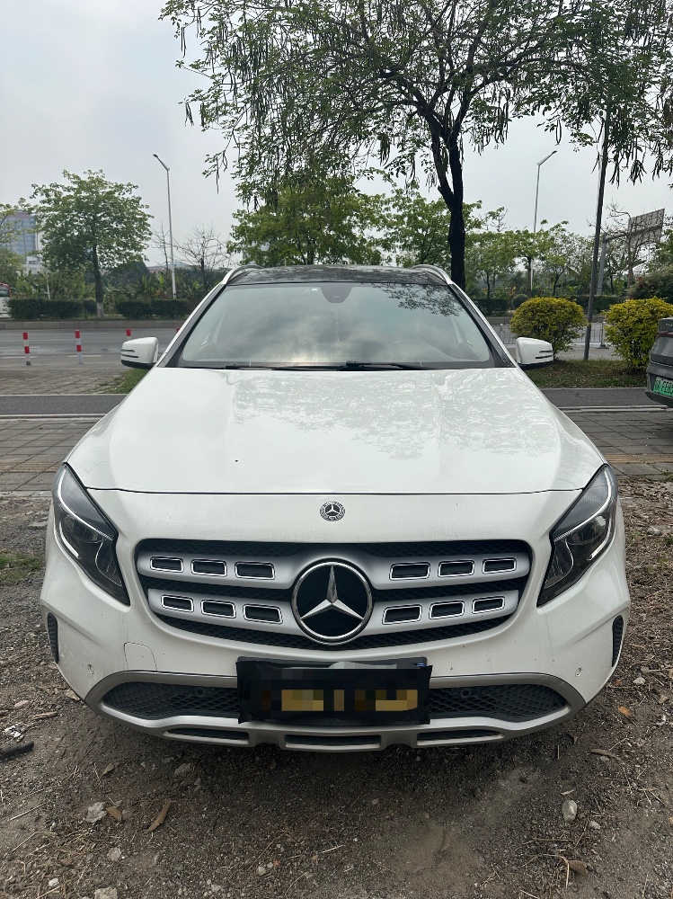 广州18年奔驰GLA1