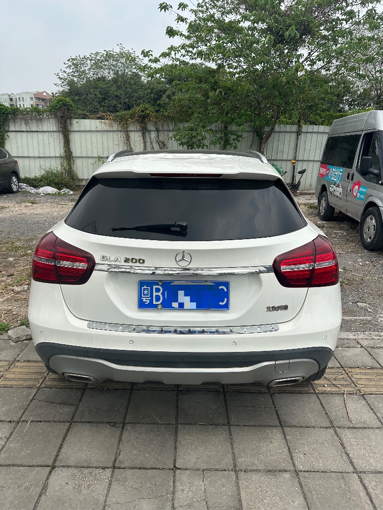 广州18年奔驰GLA9