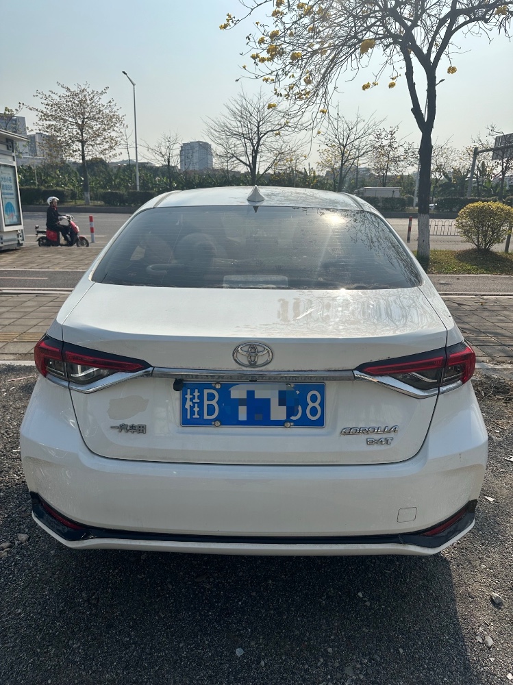 广州22年丰田卡罗拉9