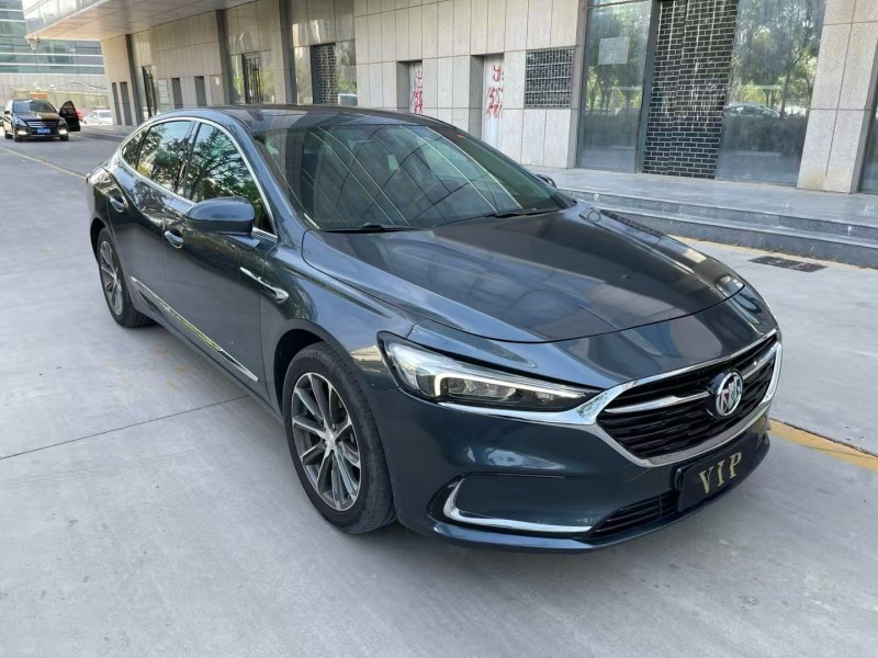 济宁20年别克君越2