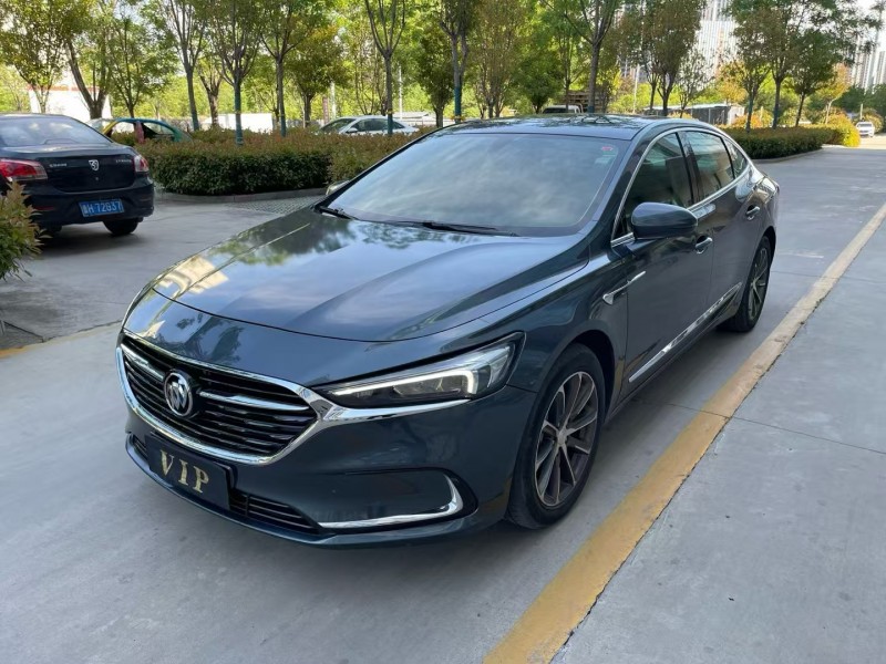 济宁20年别克君越3