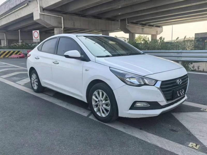 廣州18年現代悅納2