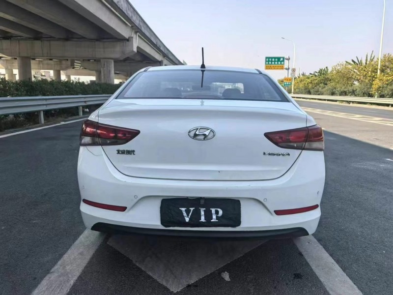 廣州18年現代悅納5