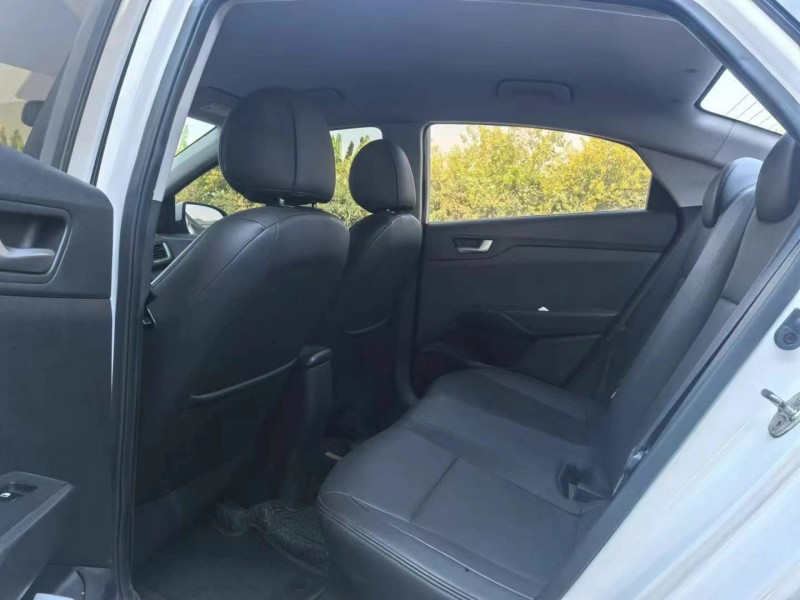 廣州18年現代悅納9