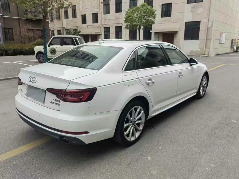 徐州18年奥迪A4L8