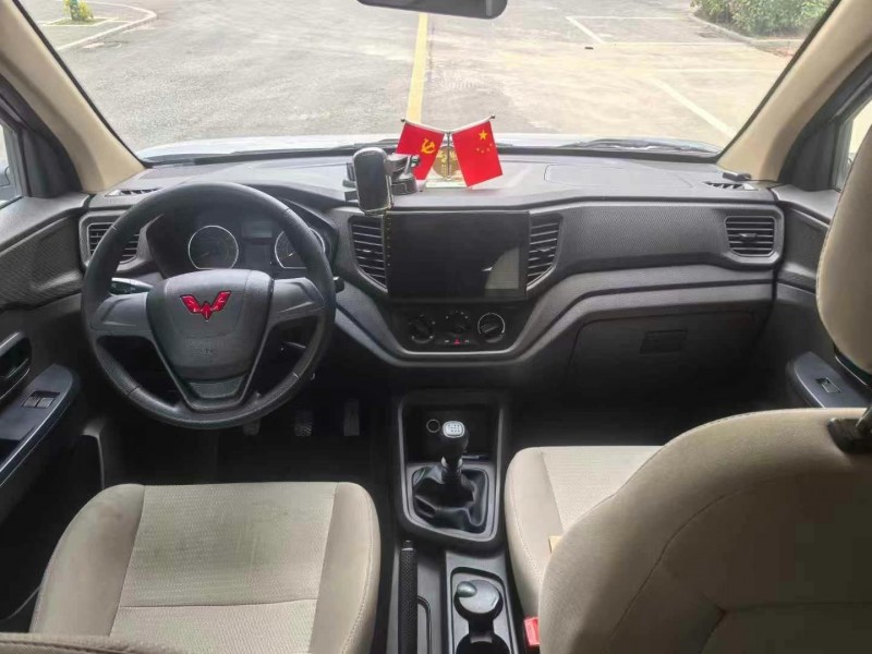 徐州23年五菱汽車宏光6