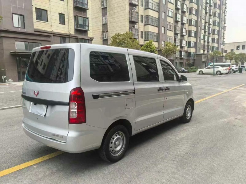 徐州23年五菱汽車宏光8